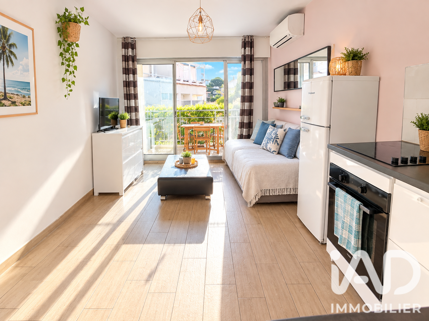 Appartement à vendre à Cavalaire-sur-Mer — 131 500 € — IAD France