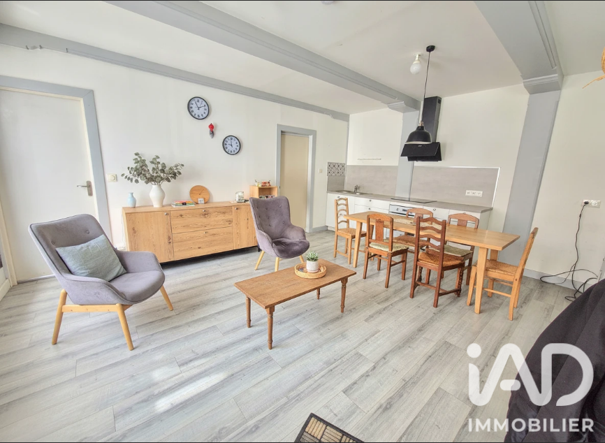 Appartement à vendre à Forges-les-Eaux — 106 000 € — IAD France