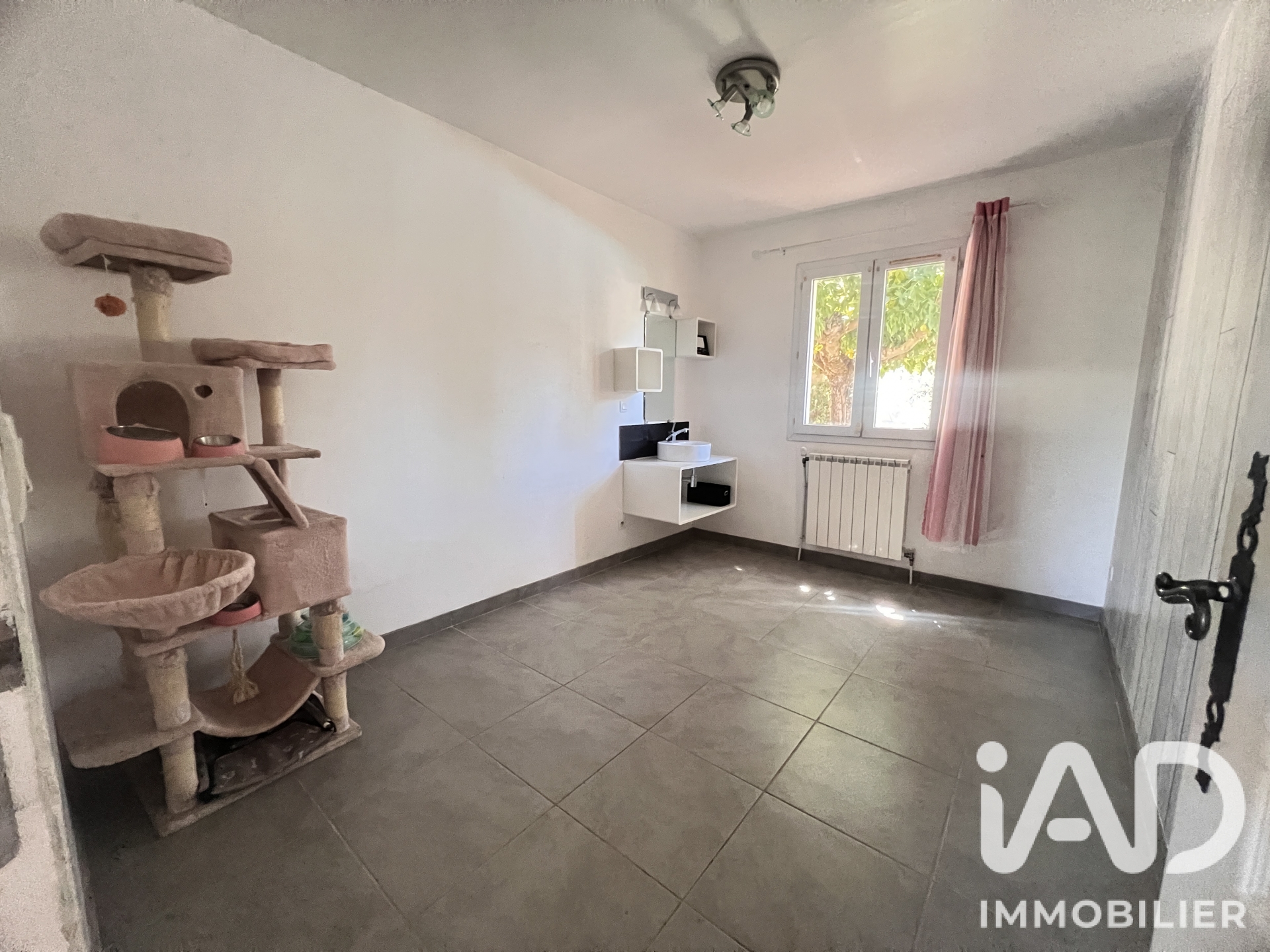 Vente maison à Saint-Maximin-la-Sainte-Baume (83470) : maison traditionnelle 6 pièces 123 m² - 2110255 — 17