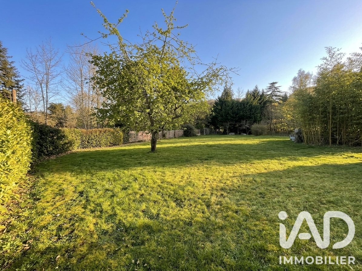 Terrain à vendre à Bures-sur-Yvette — 548 000 € — IAD France