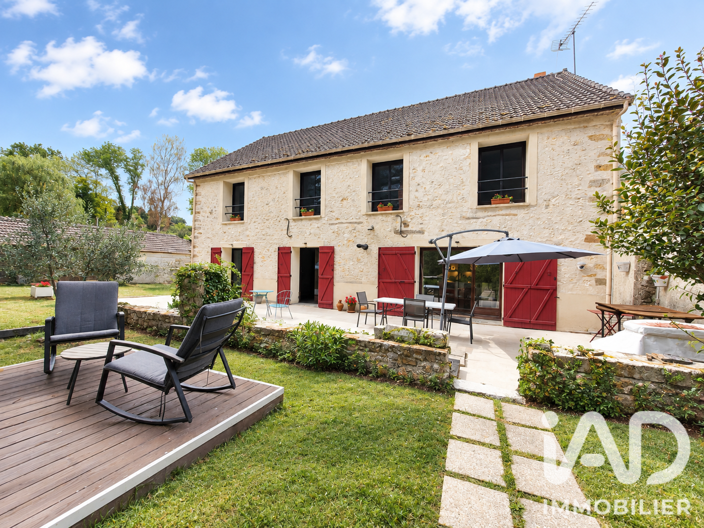 Maison à vendre à Villeneuve-la-Lionne — 315 000 € — IAD France