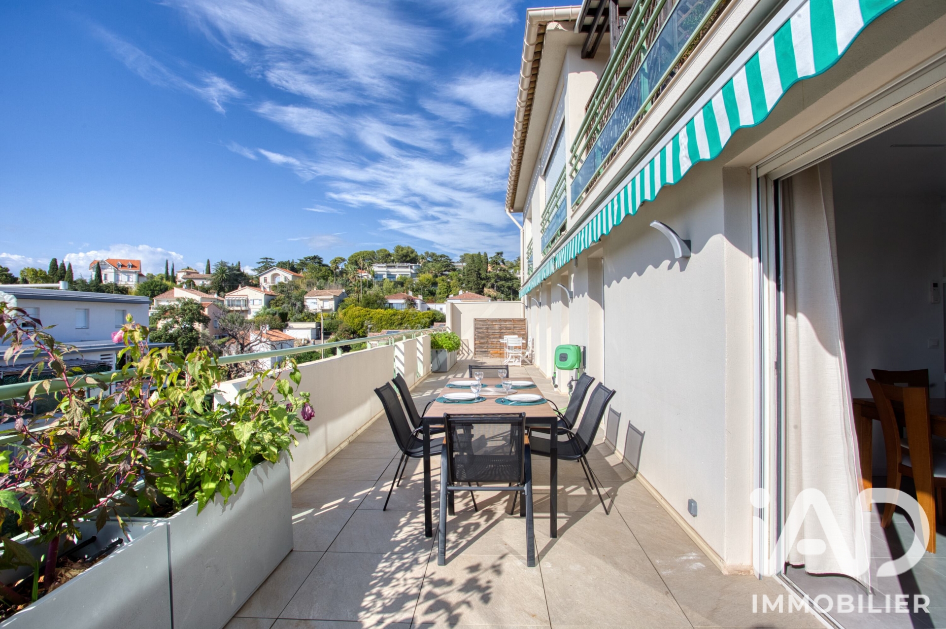 Appartement à vendre à Saint-Raphaël — 639 000 € — IAD France