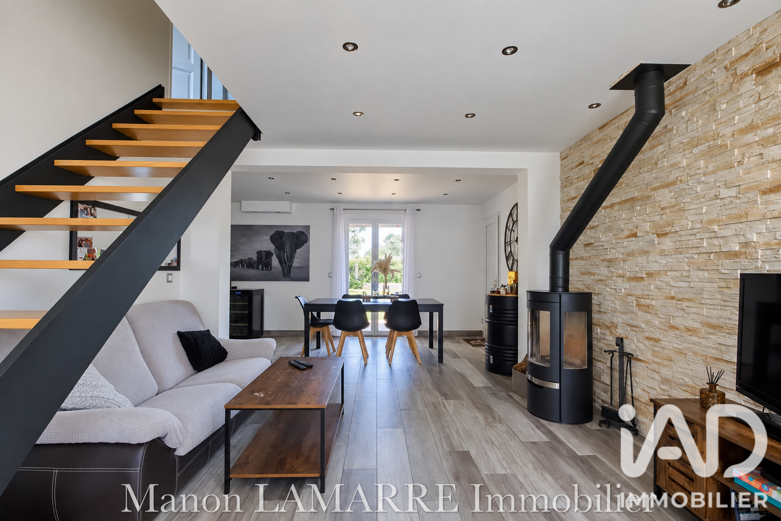 Maison à vendre à Issou — 320 000 € — IAD France