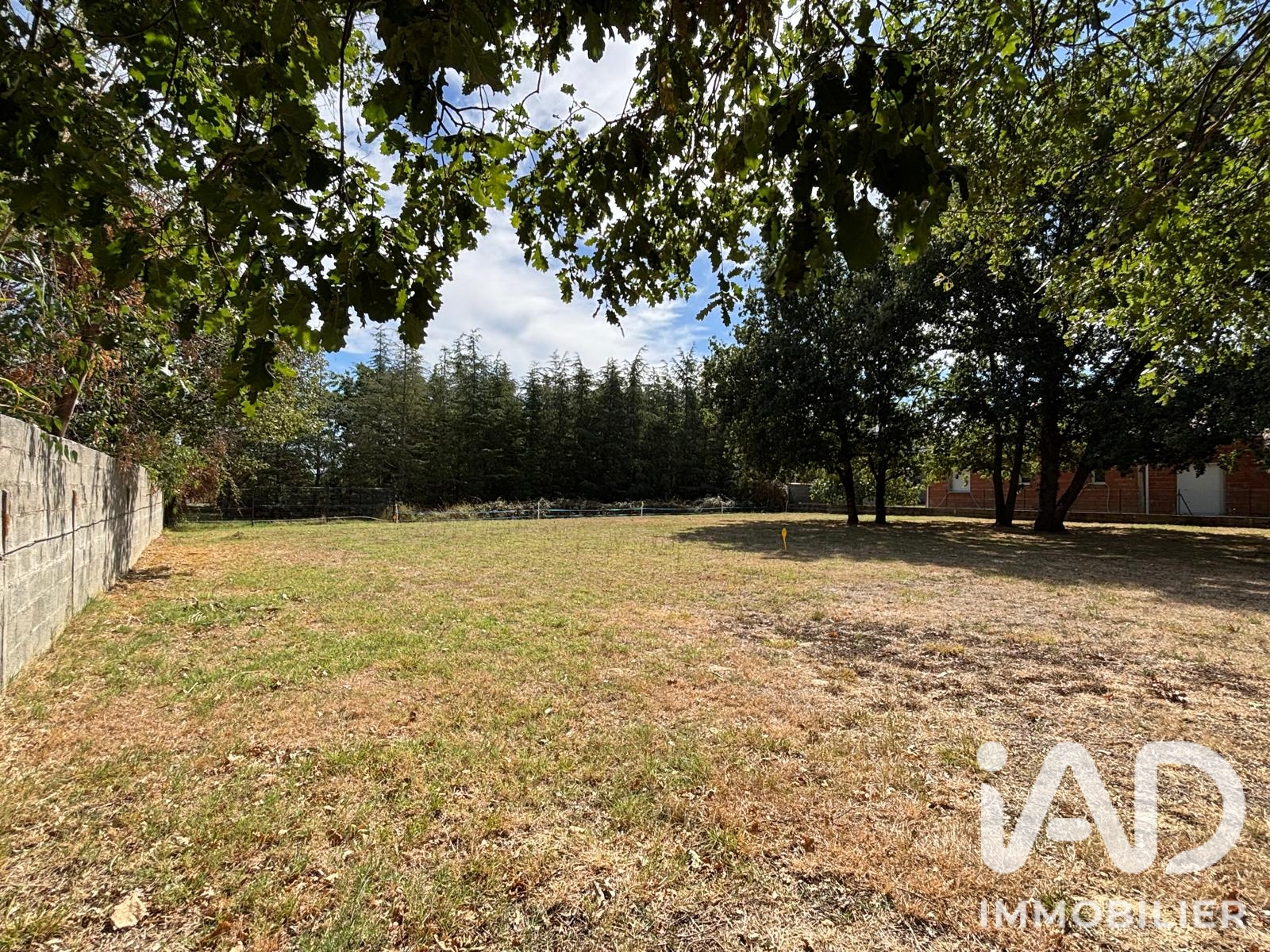 Terrain à vendre à Muret — 116 000 € — IAD France