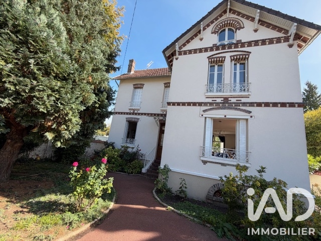 Maison à vendre à Dreux — 495 000 € — IAD France