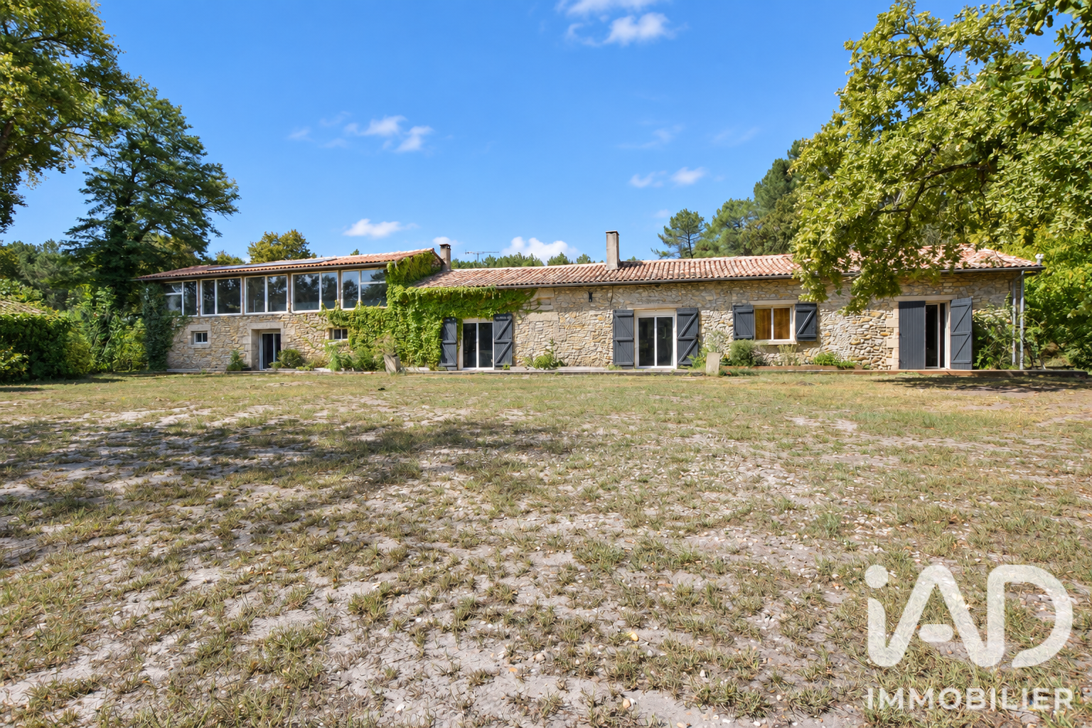 Maison à vendre à Léogeats — 500 000 € — IAD France