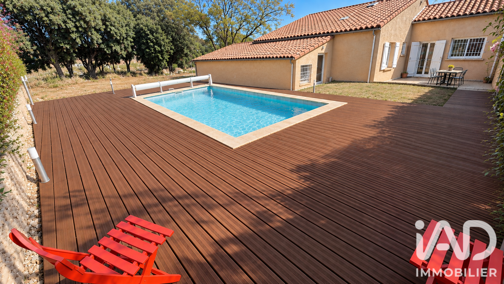 Maison à vendre à La Garde-Adhémar — 349 000 € — IAD France
