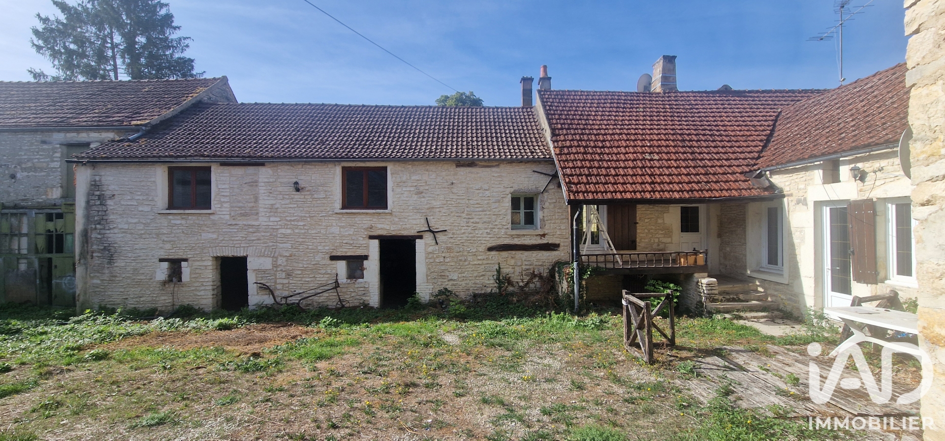 Maison à vendre à Tanlay — 89 000 € — IAD France