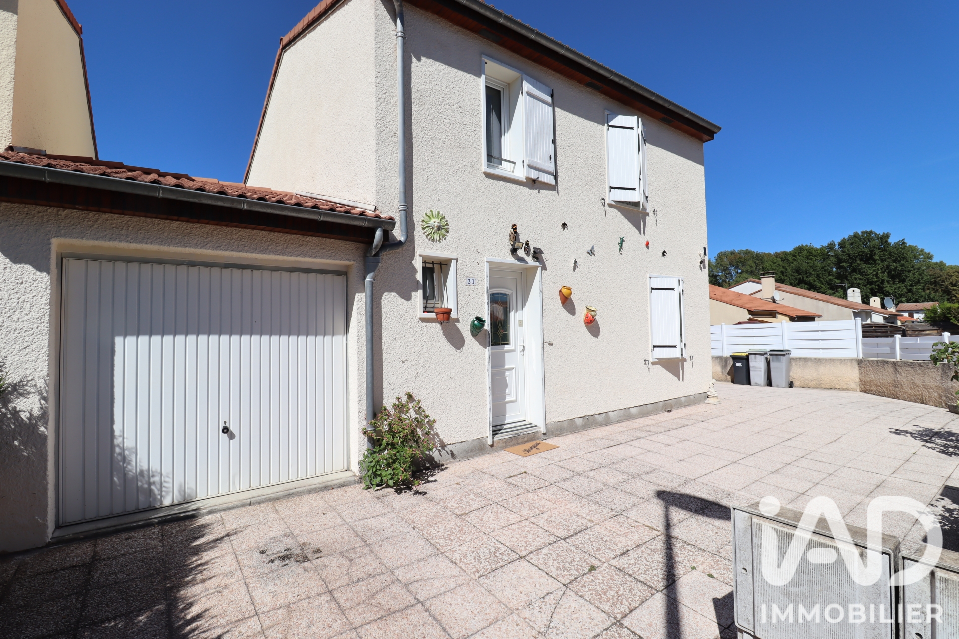 Maison à vendre à Le Cendre — 259 000 € — IAD France