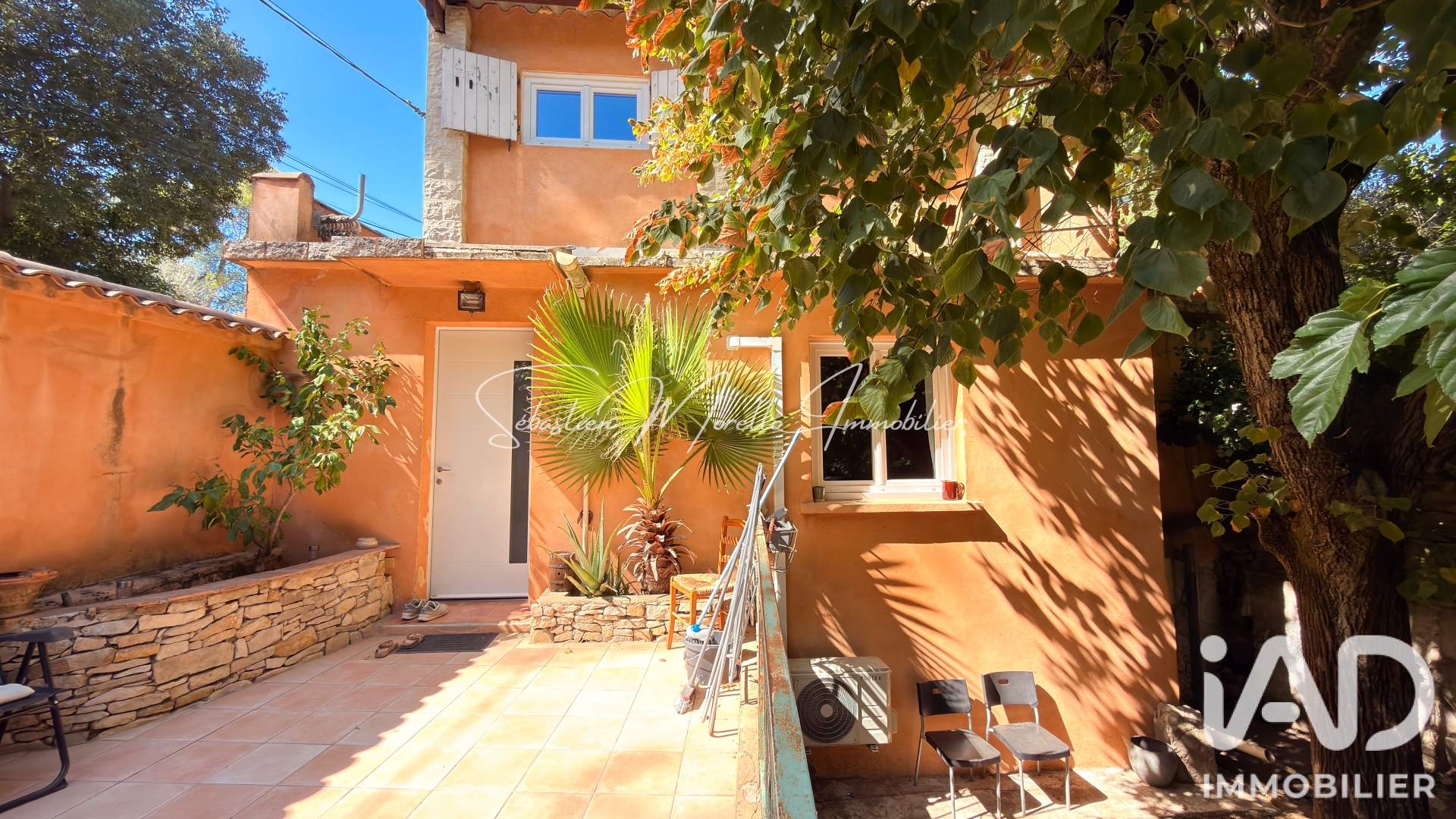 Maison à vendre à Nîmes — 232 000 € — IAD France