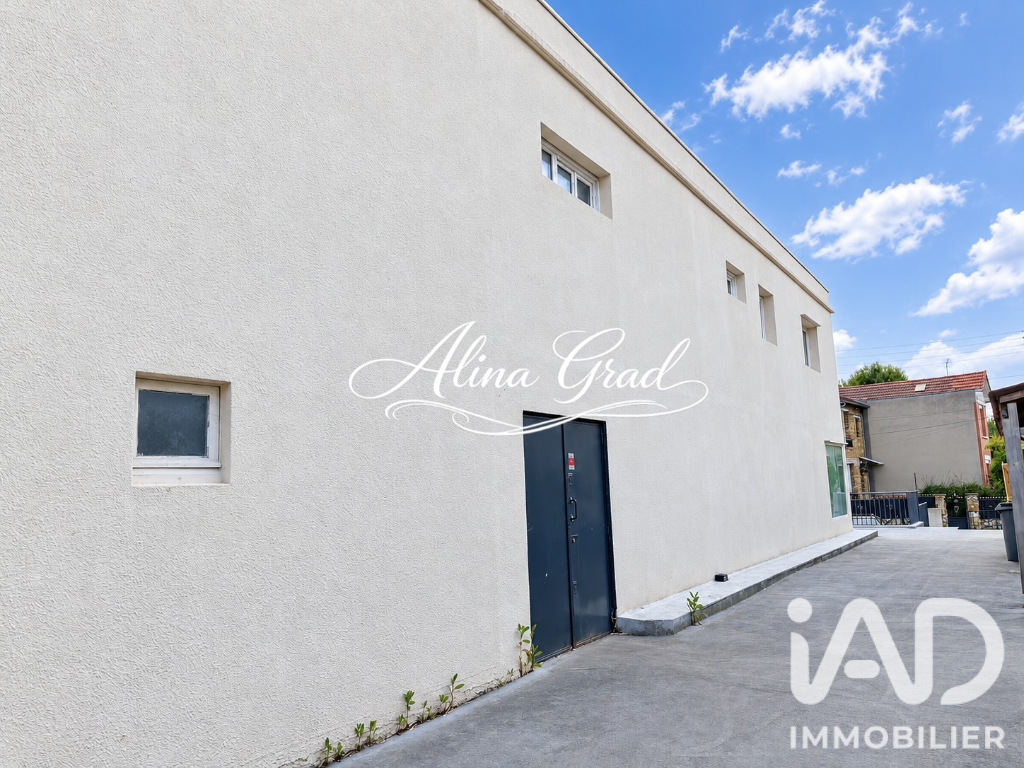 Commerce à vendre à Carrières-sur-Seine — 69 900 € — IAD France