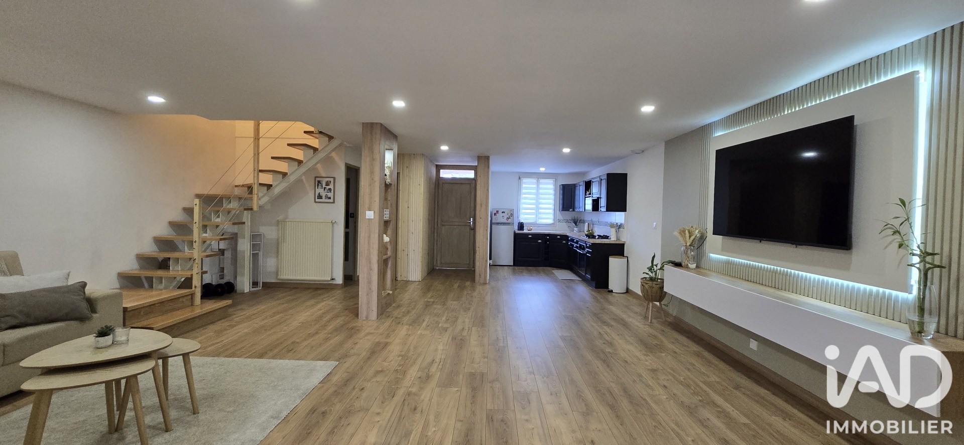 Maison à vendre à Orléans — 229 000 € — IAD France