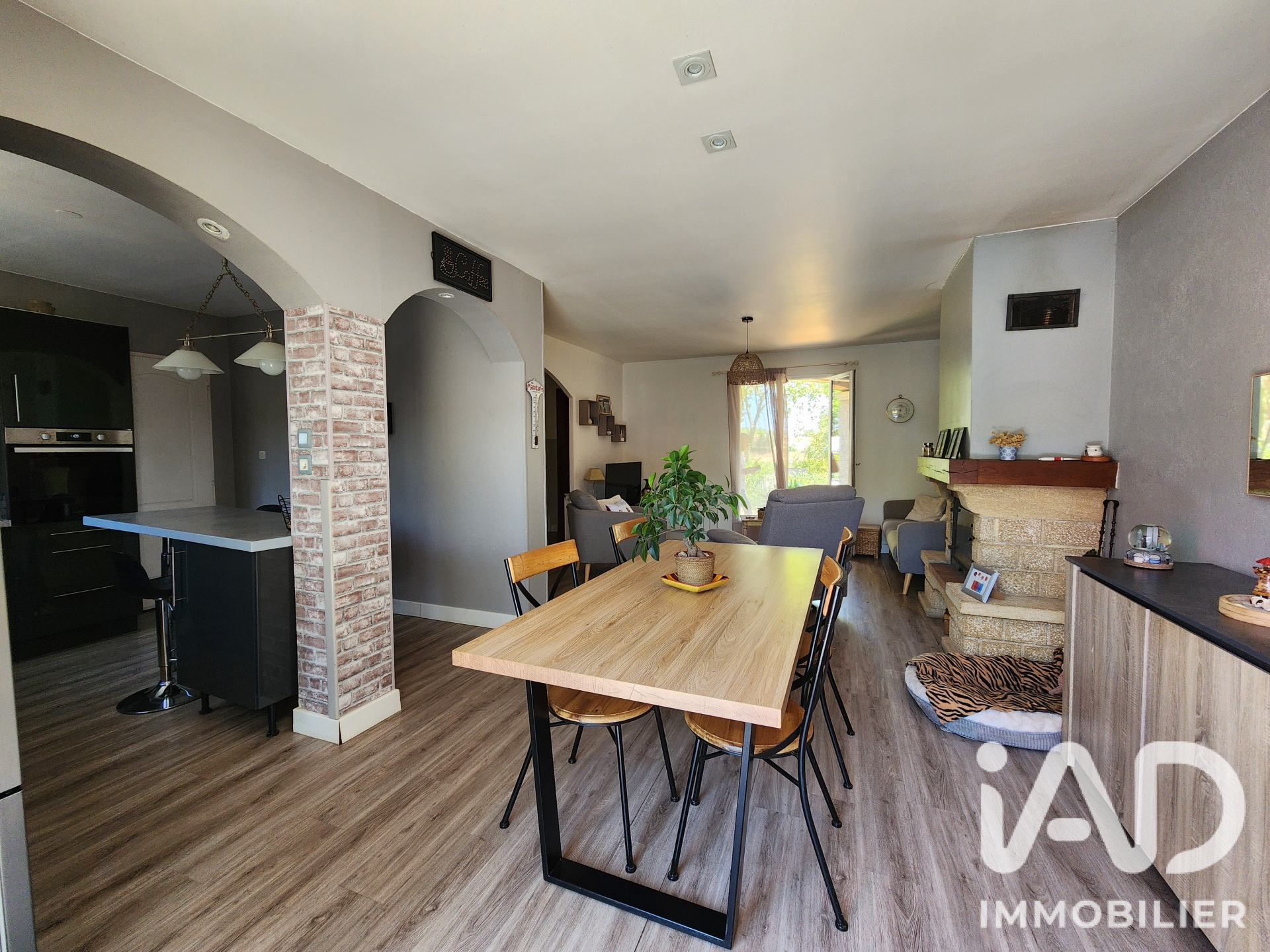Maison à vendre à Douzens — 289 000 € — IAD France