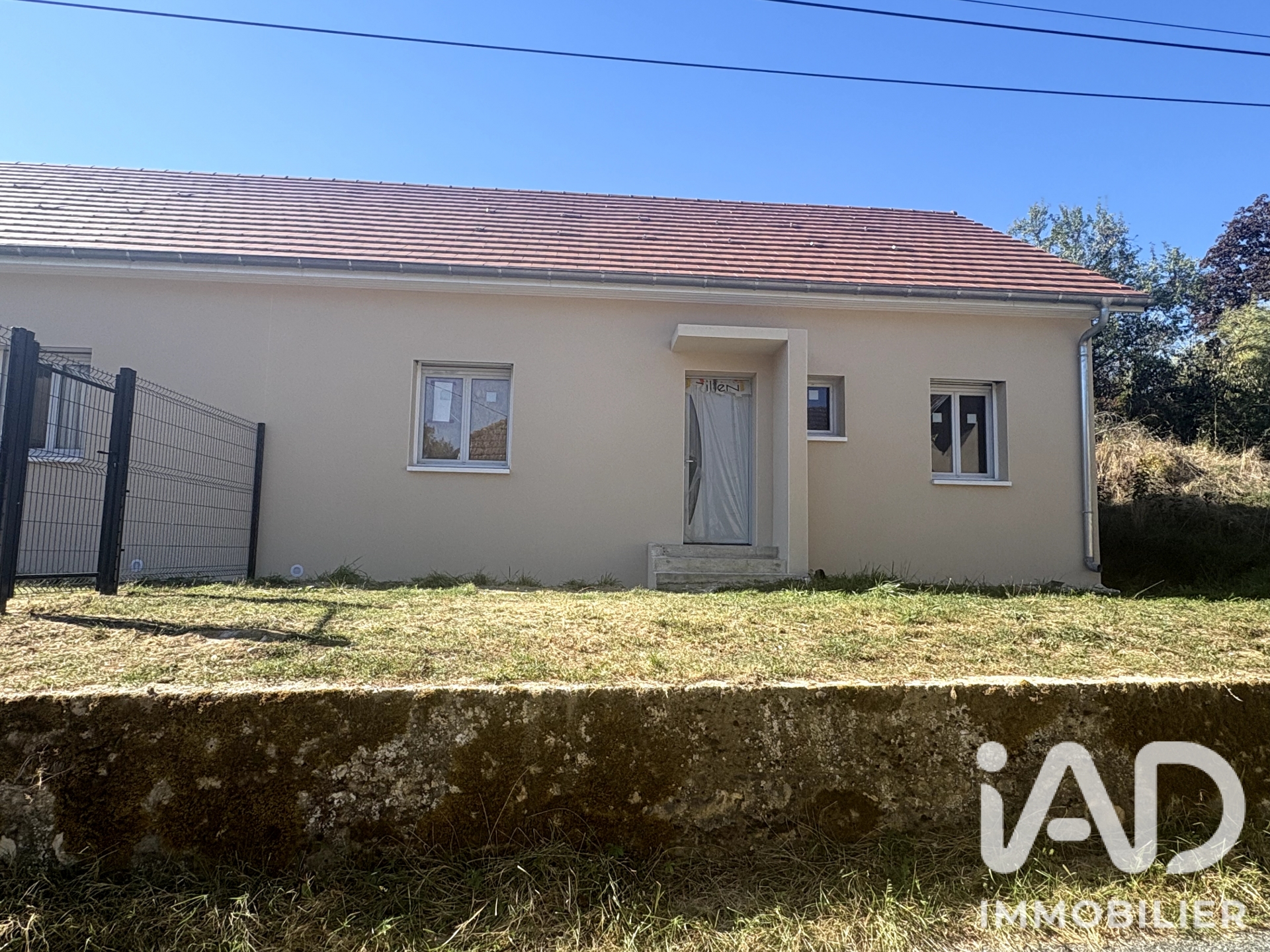 Maison à vendre à Belley — 184 000 € — IAD France