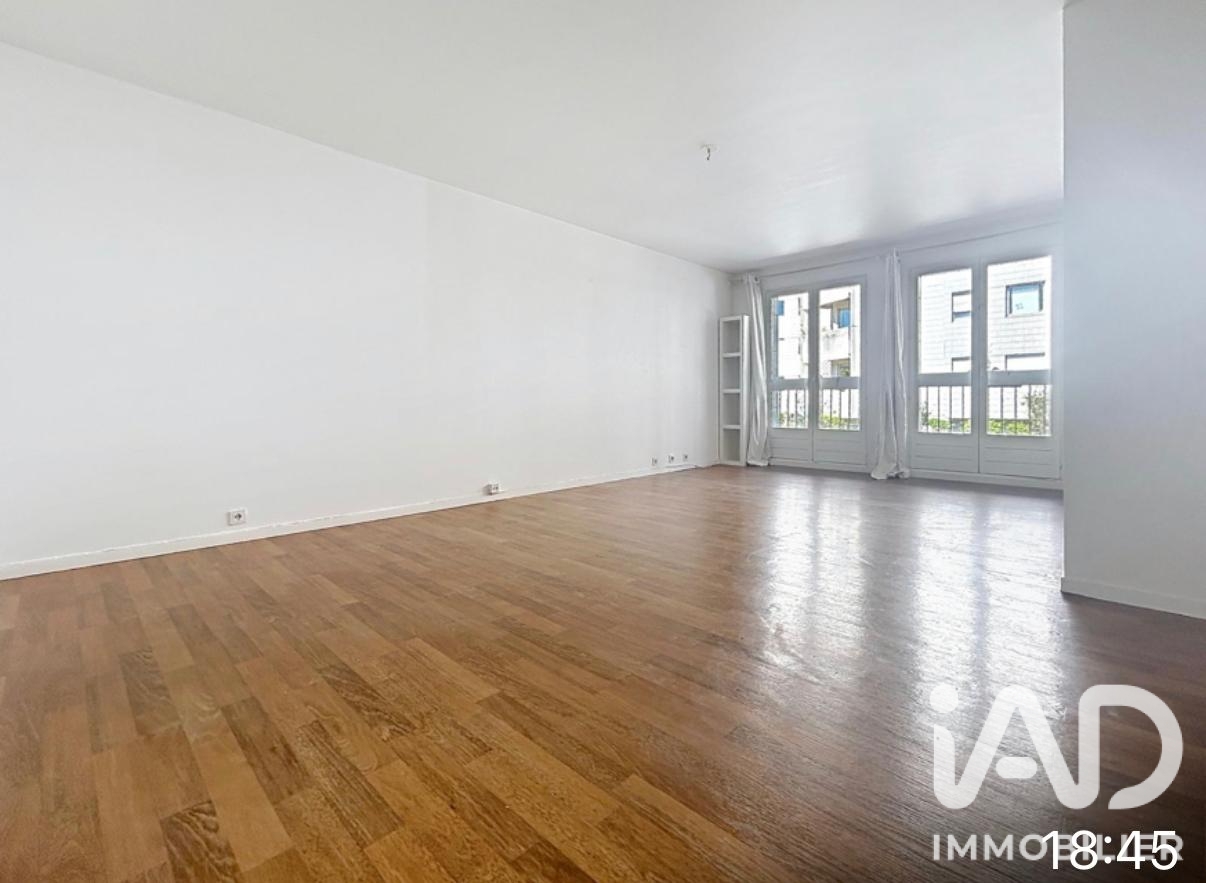 Appartement à vendre à Paris — 499 000 € — IAD France