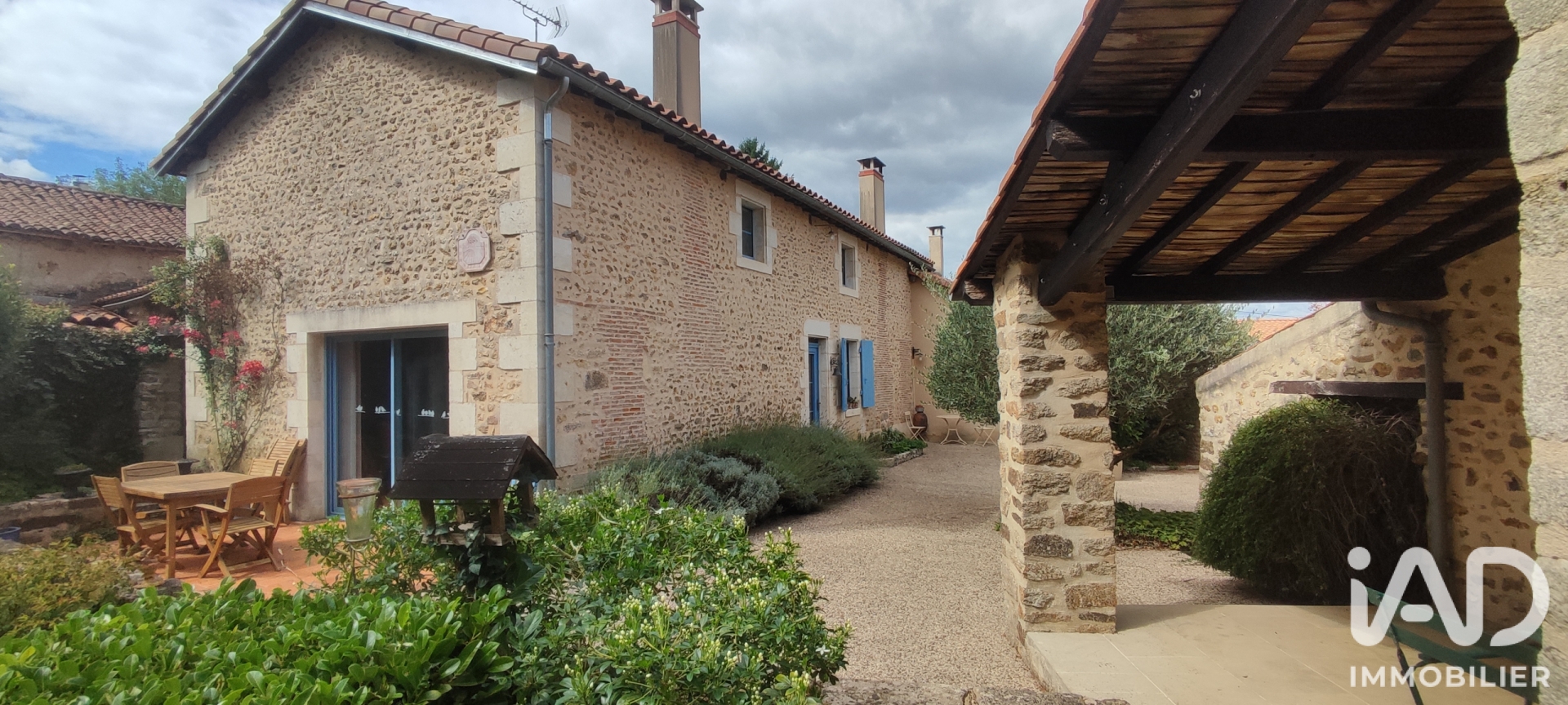 Maison à vendre à Reffannes — 219 000 € — IAD France