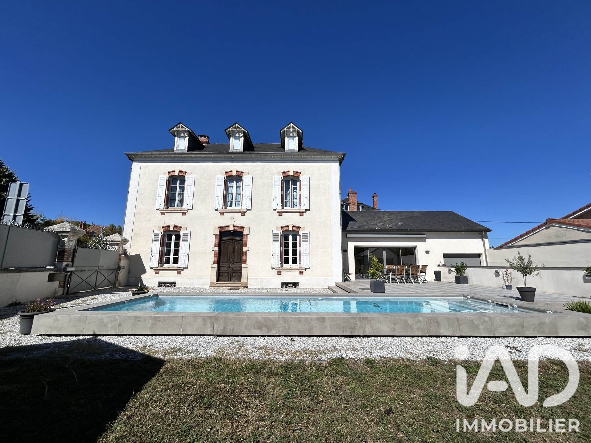 Vente Maison/villa 10 pièces