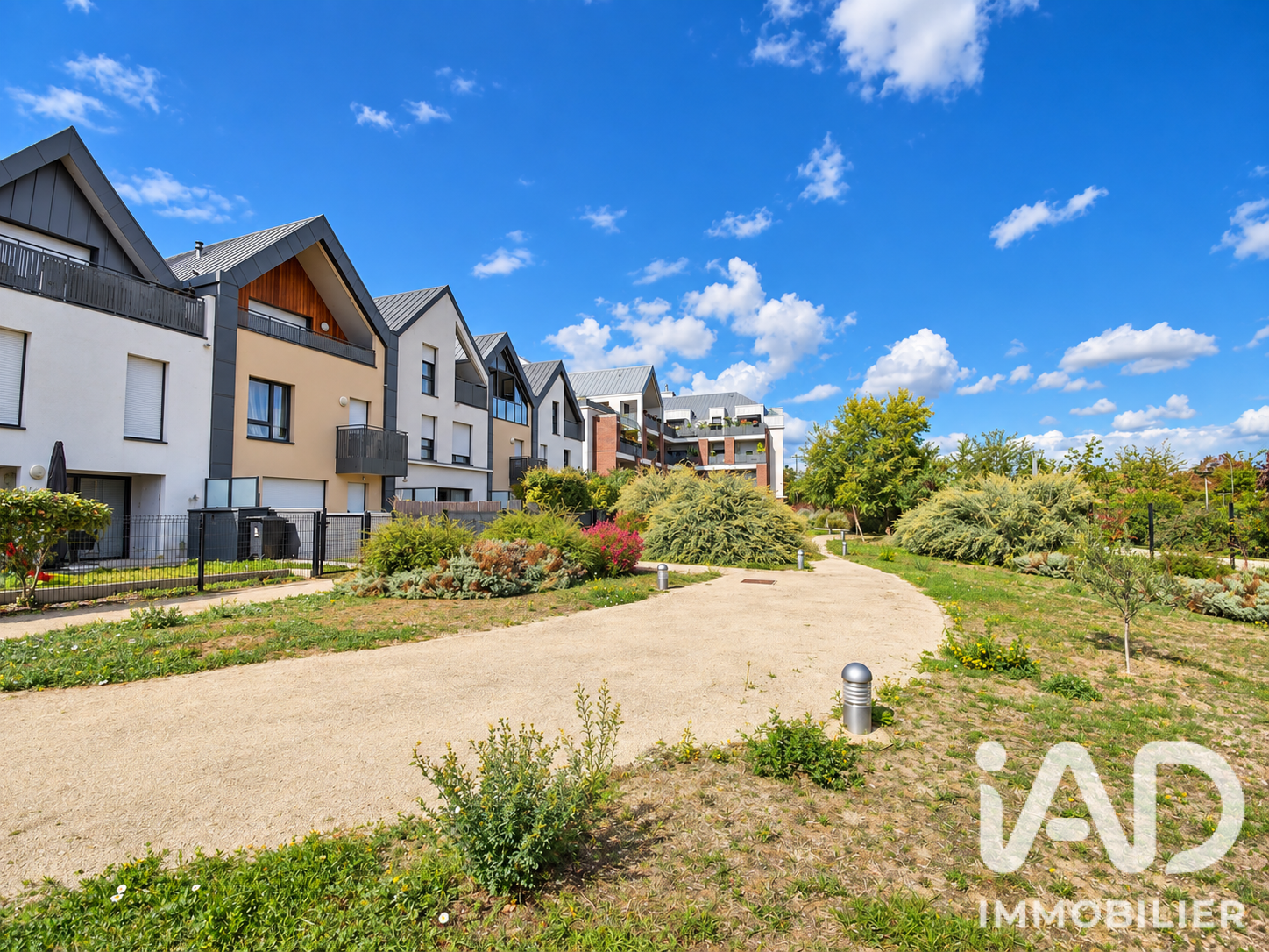 Appartement à vendre à Cormeilles-en-Parisis — 370 000 € — IAD France