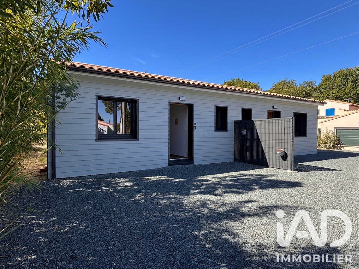 Maison à vendre à La Tremblade — 179 900 € — IAD France