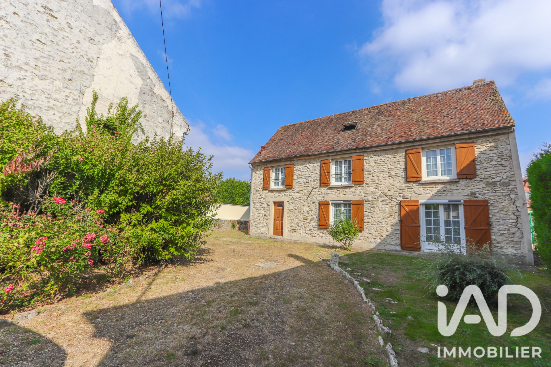 Maison à vendre à Varreddes — 300 000 € — IAD France