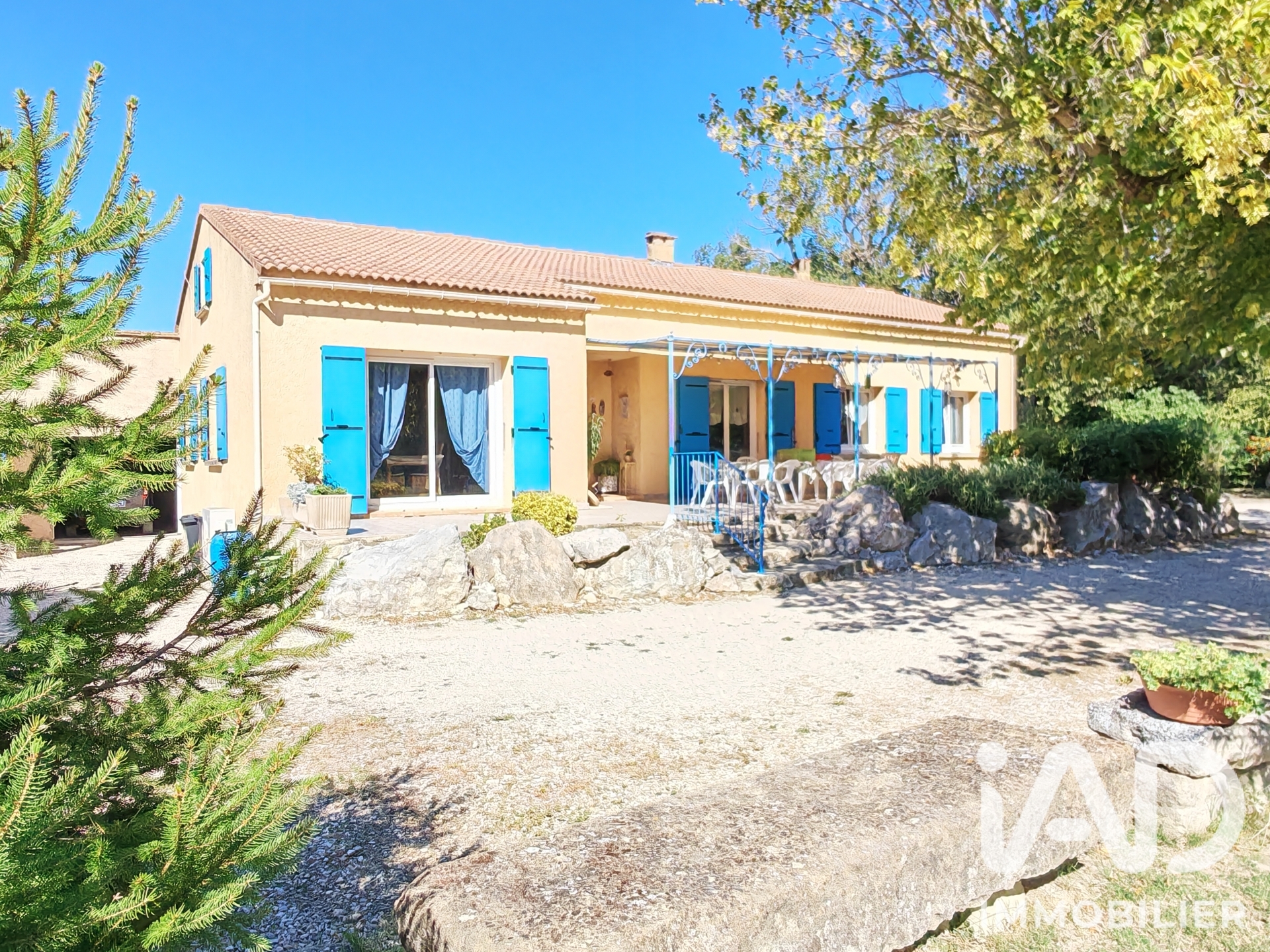 Maison à vendre à Jonquières — 425 000 € — IAD France