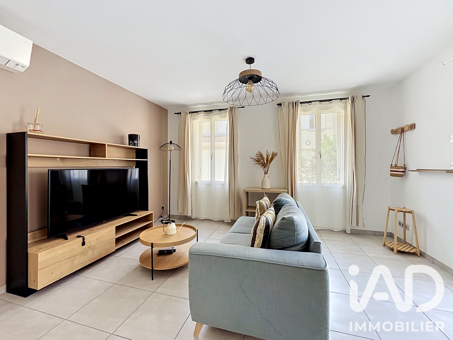 Appartement à vendre à Saint-Priest — 249 000 € — IAD France