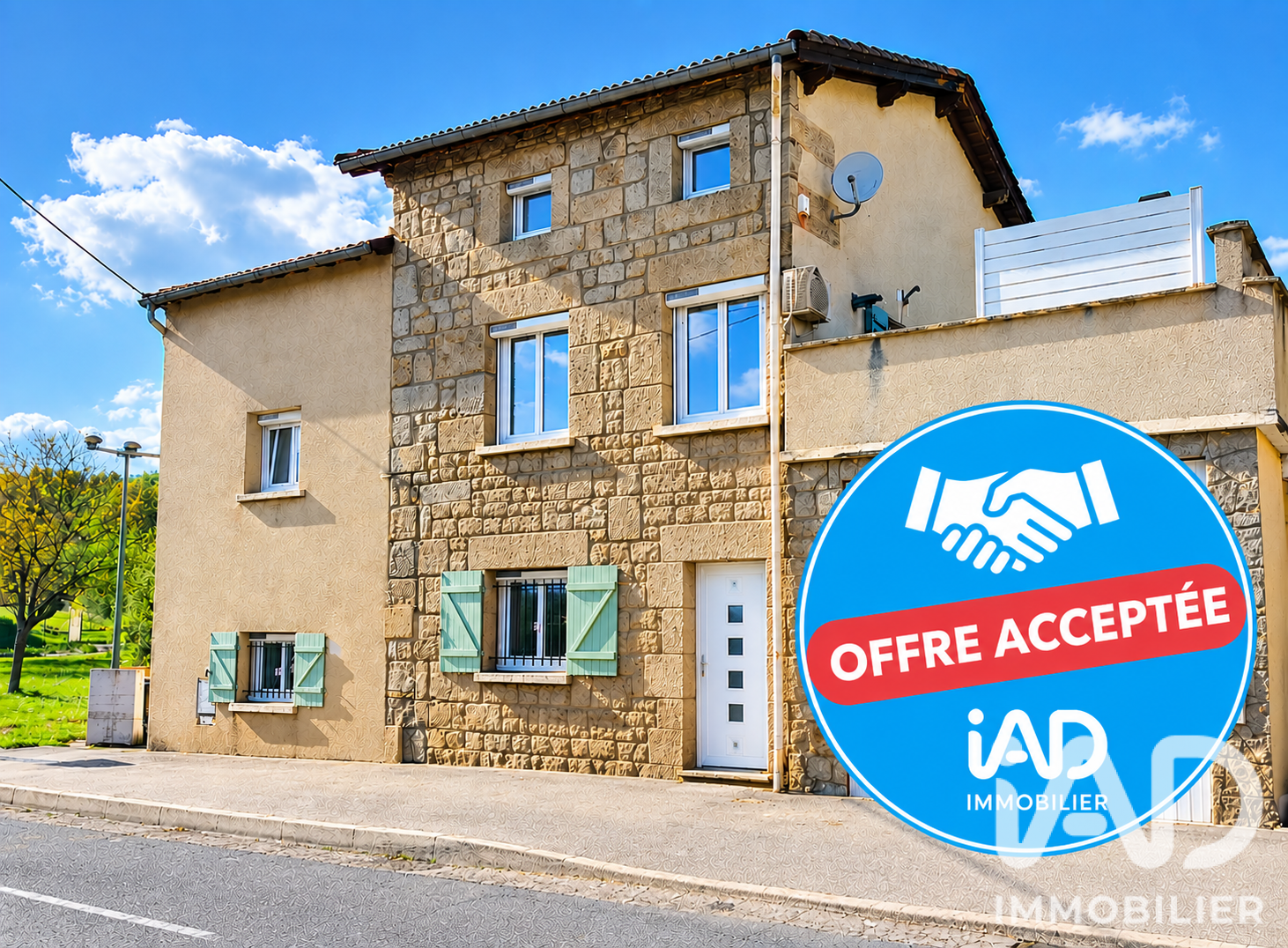Maison à vendre à Le Chambon-Feugerolles — 171 000 € — IAD France