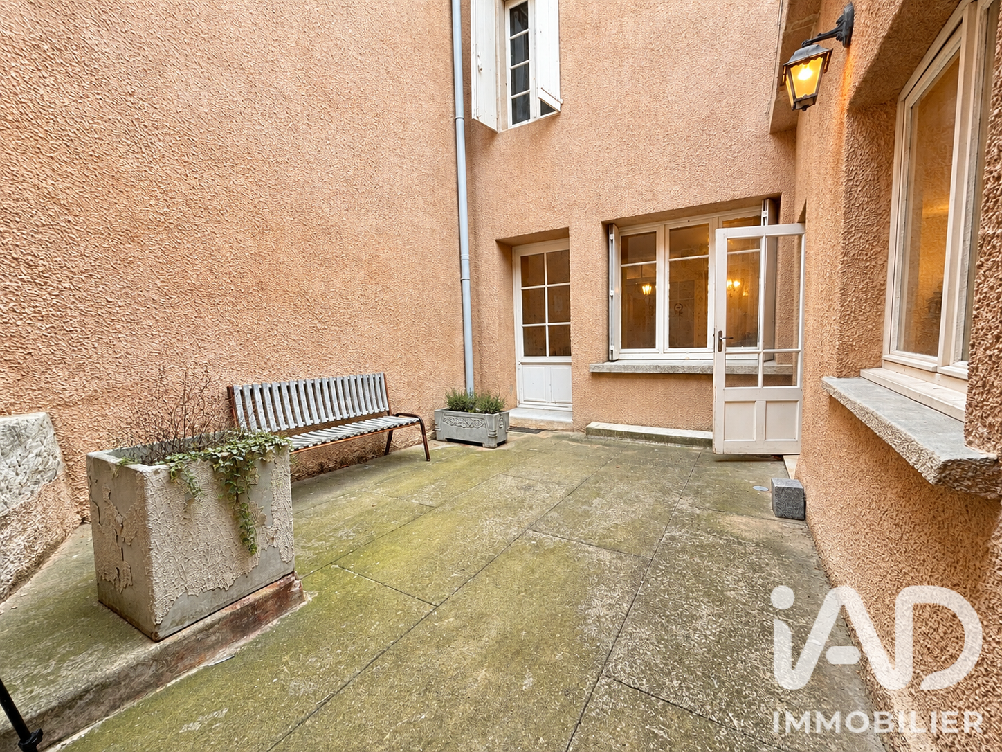 Maison à vendre à Quarante — 100 000 € — IAD France