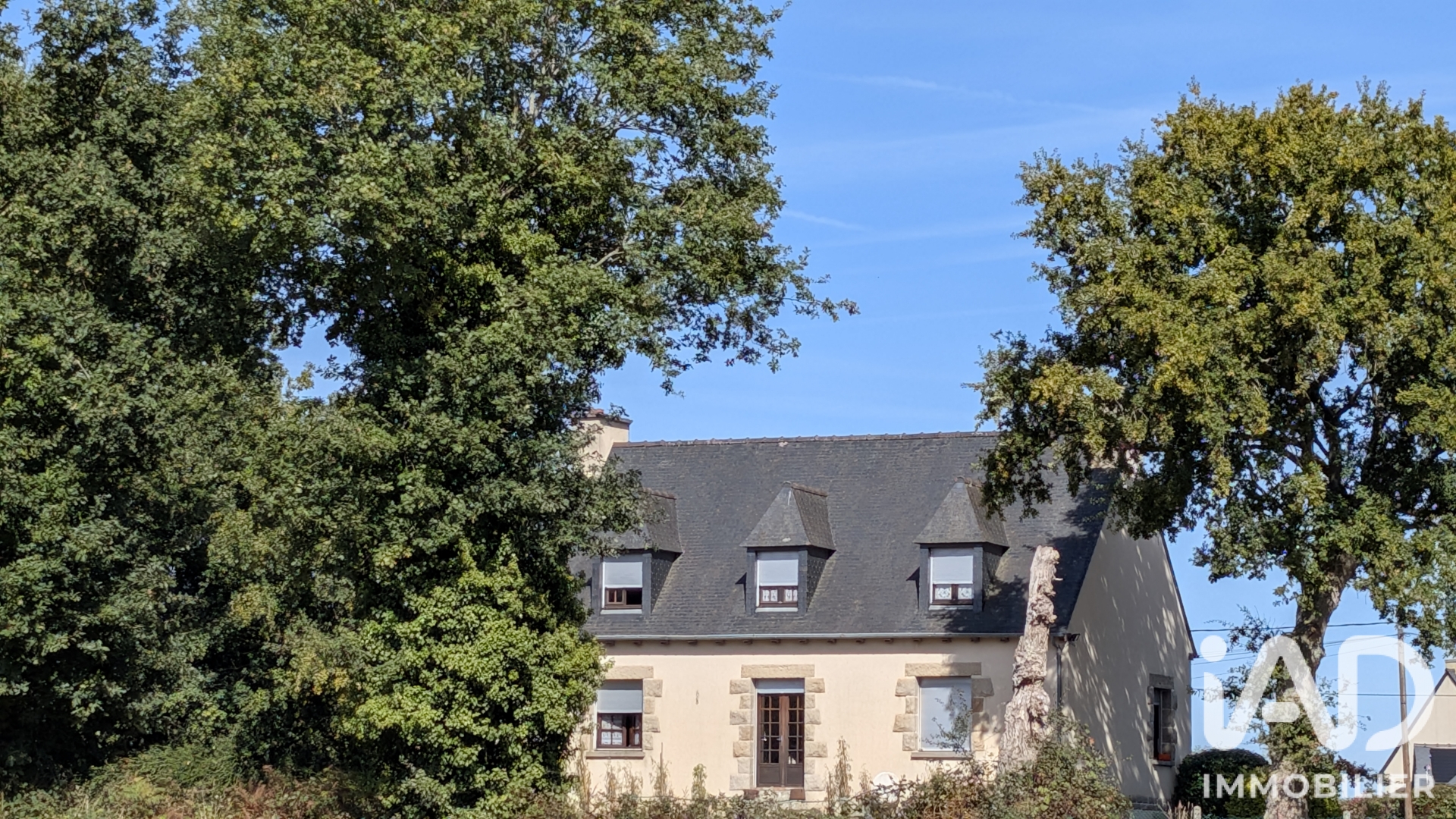Maison à vendre à Saint-Carné — 249 000 € — IAD France