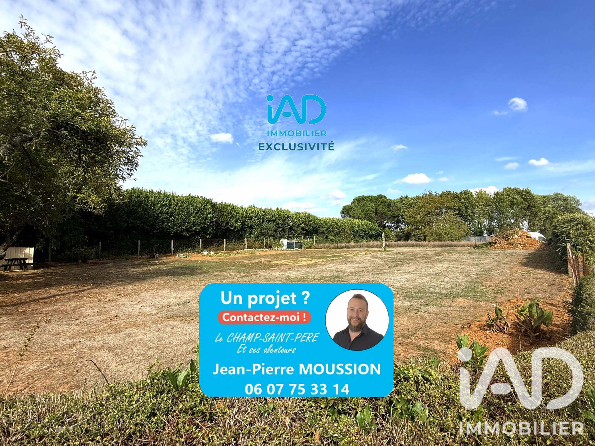 Terrain à vendre à Le Champ-Saint-Père — 35 000 € — IAD France