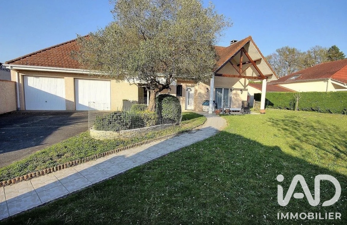 Maison à vendre à Lescar — 408 000 € — IAD France
