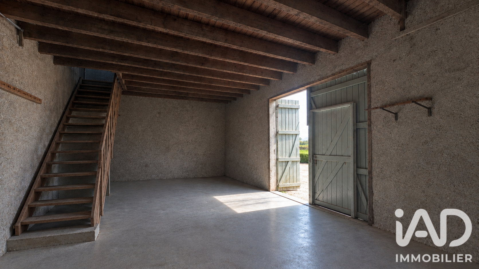 Maison à vendre à Monnaie — 44 500 € — IAD France