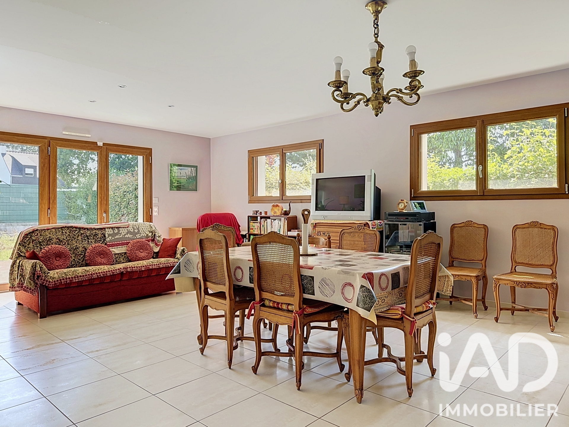 Maison à vendre à Le Bono — 470 000 € — IAD France