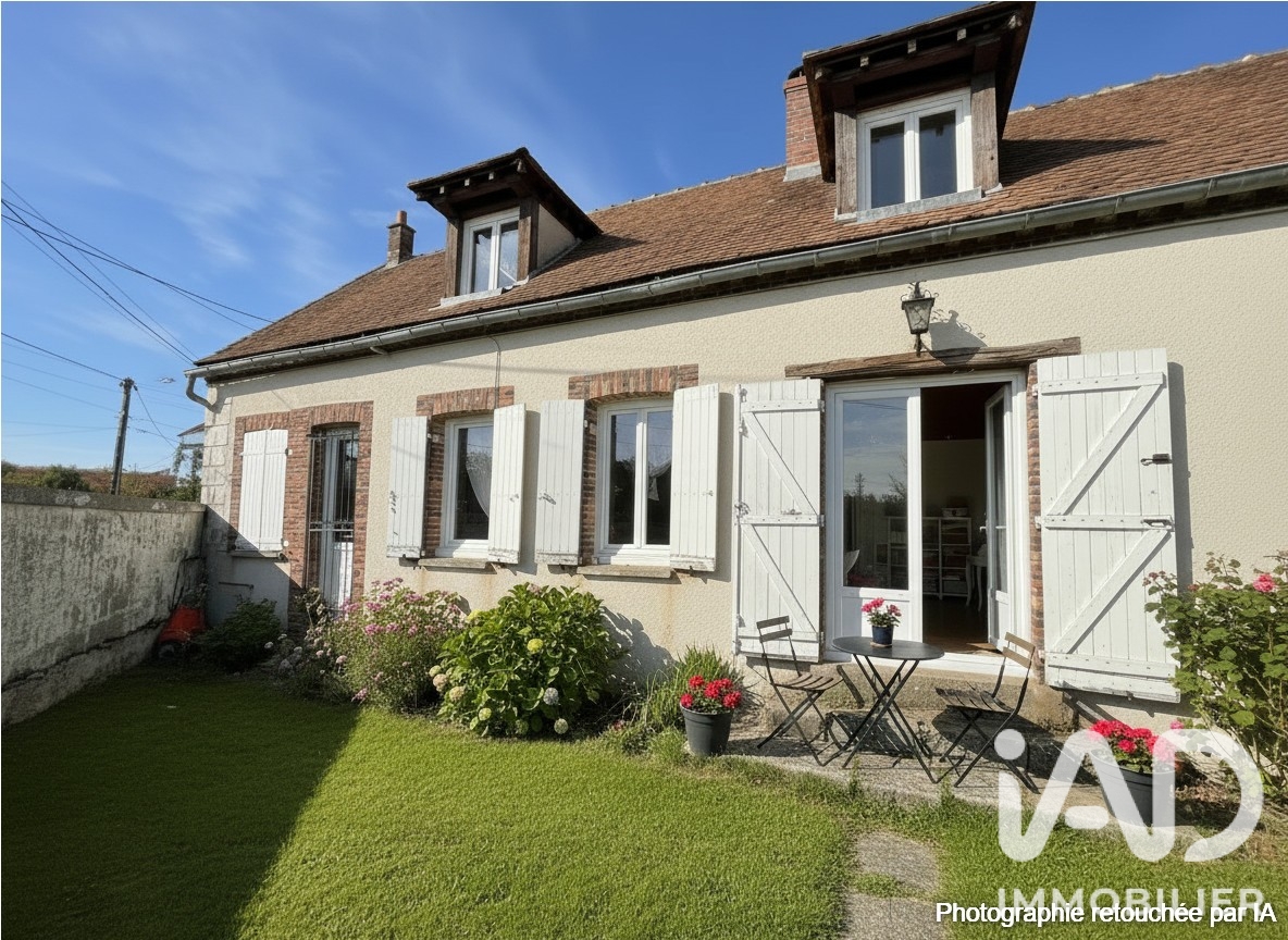 Maison à vendre à Thorigny-sur-Oreuse — 99 000 € — IAD France