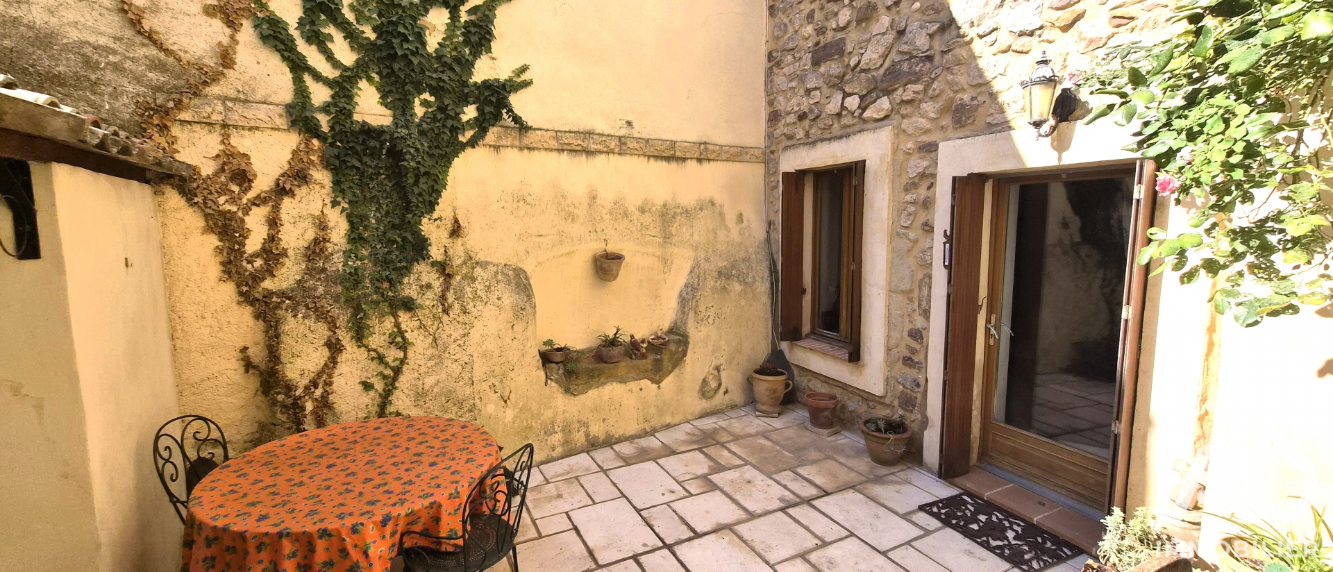 Maison à vendre à Thézan-des-Corbières — 265 000 € — IAD France
