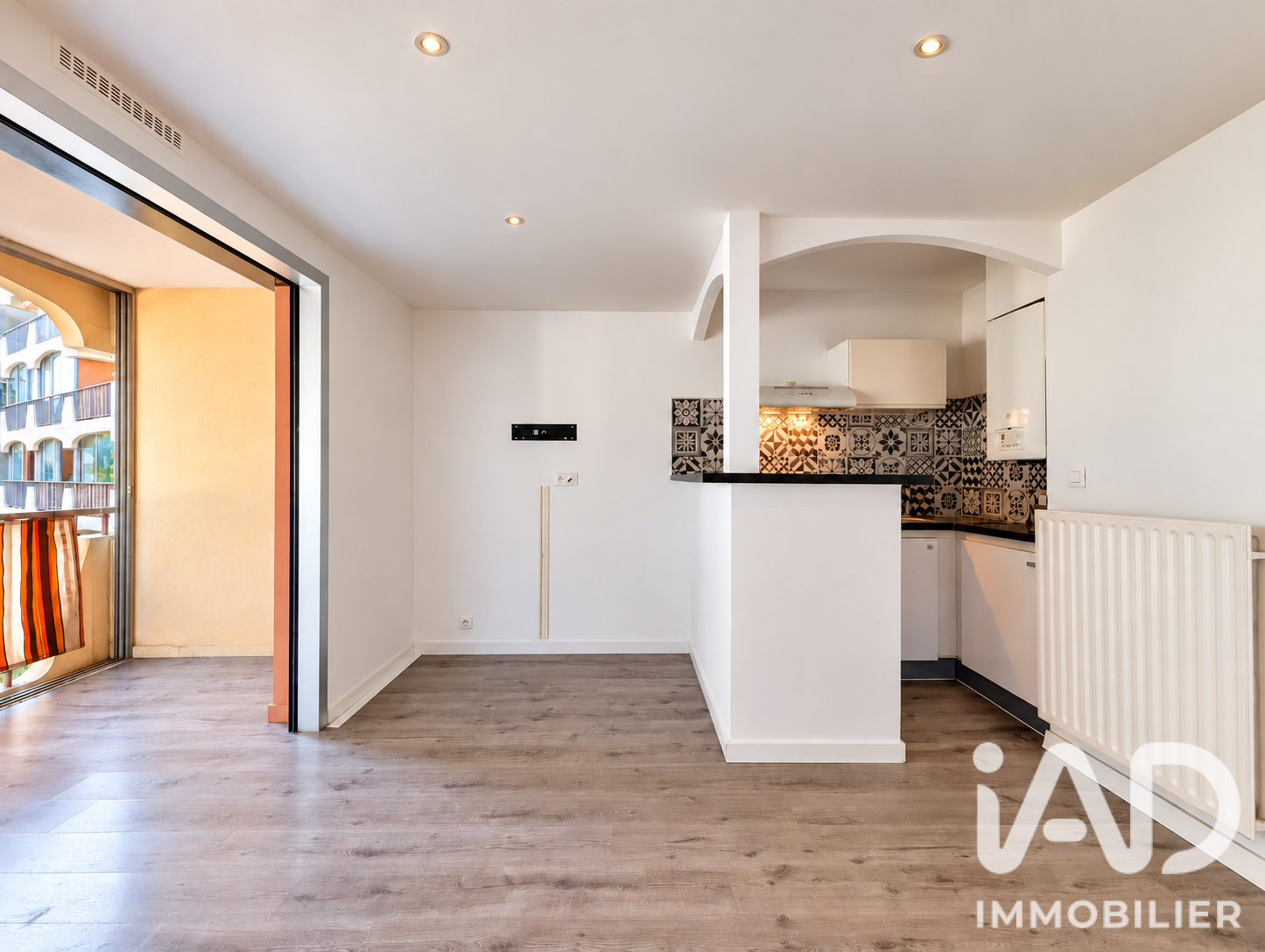 Appartement à vendre à Mandelieu-la-Napoule — 129 000 € — IAD France
