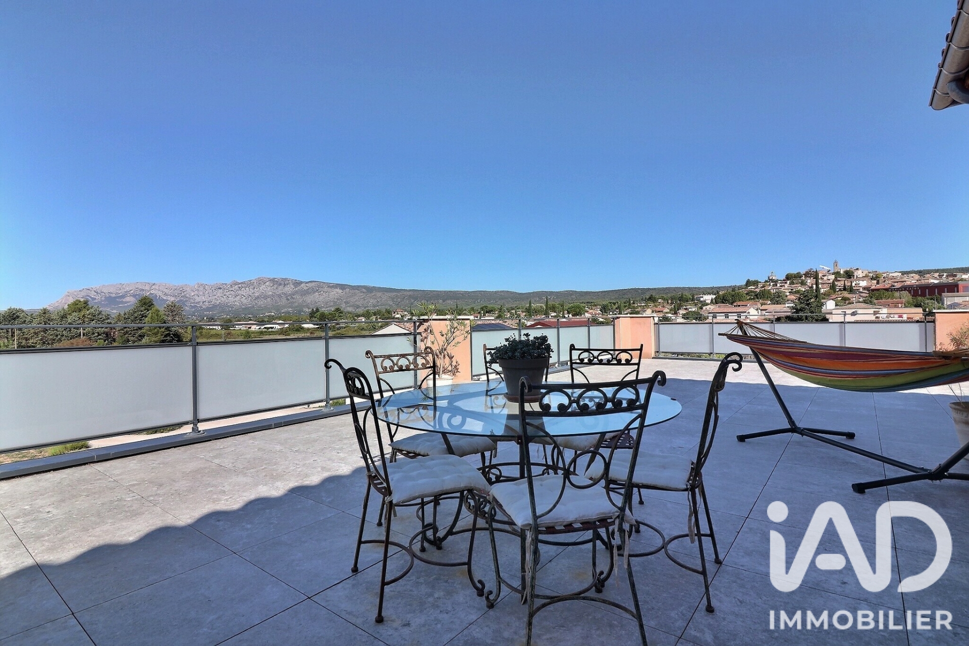Vente Boutique/Local commercial 83 m²