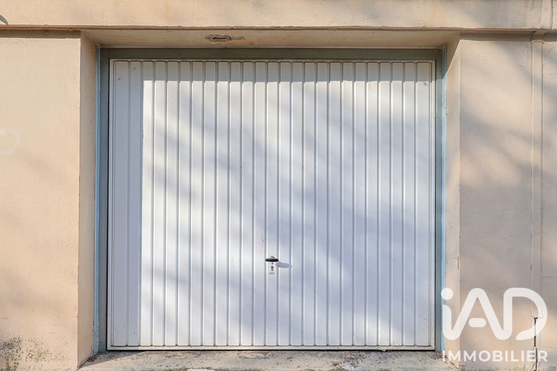 Vente Garage 17 m&sup2;
