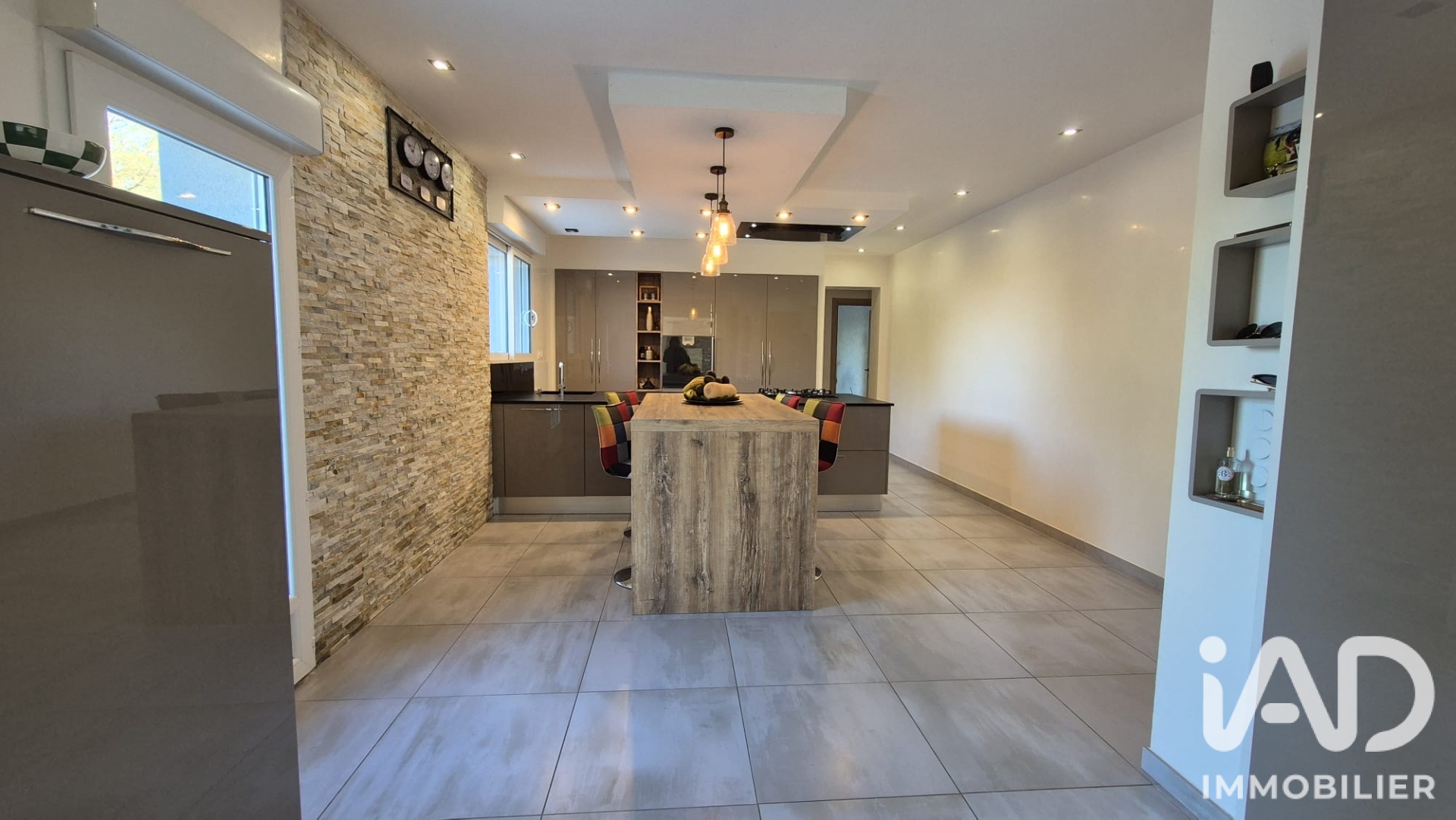 Vente maison à Chabeuil (26120) : maison traditionnelle 8 pièces 250 m² - 2137427 — 5