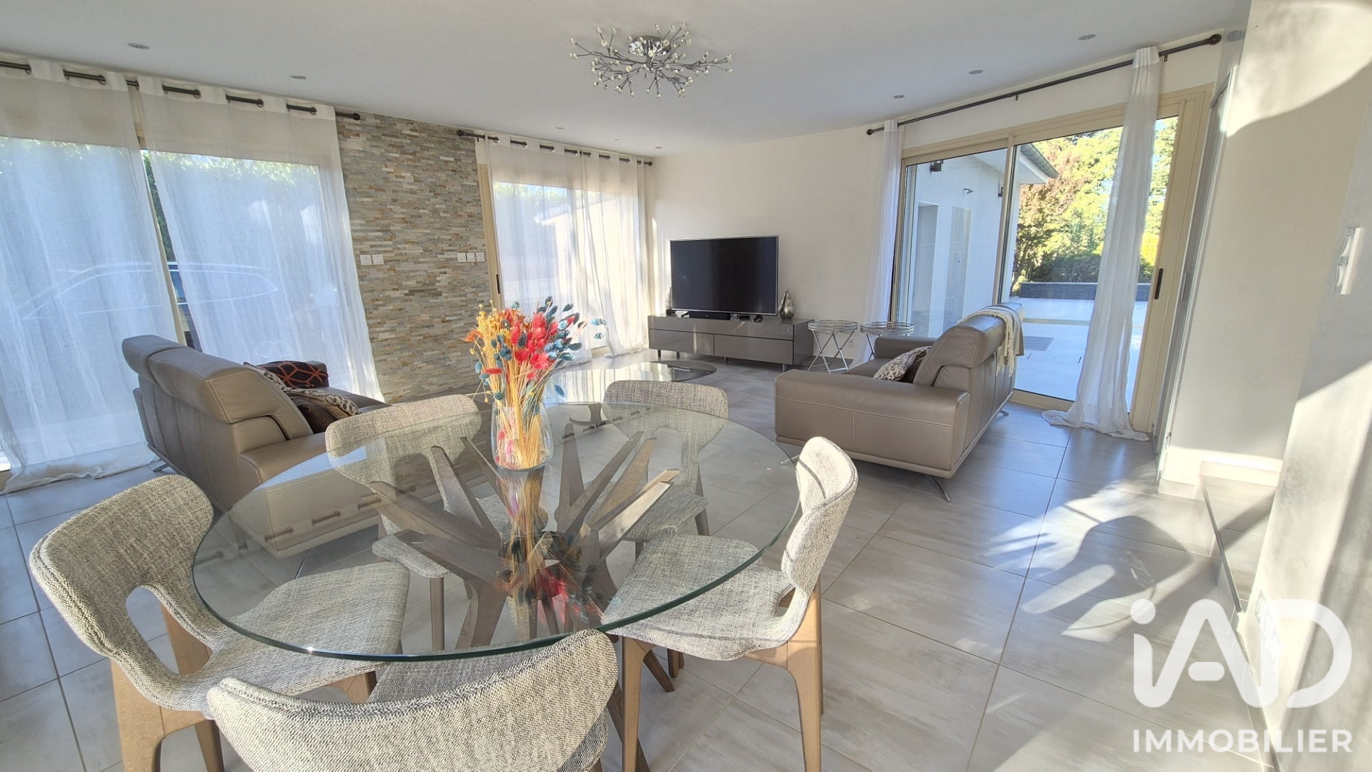 Vente maison à Chabeuil (26120) : maison traditionnelle 8 pièces 250 m² - 2137427 — 6