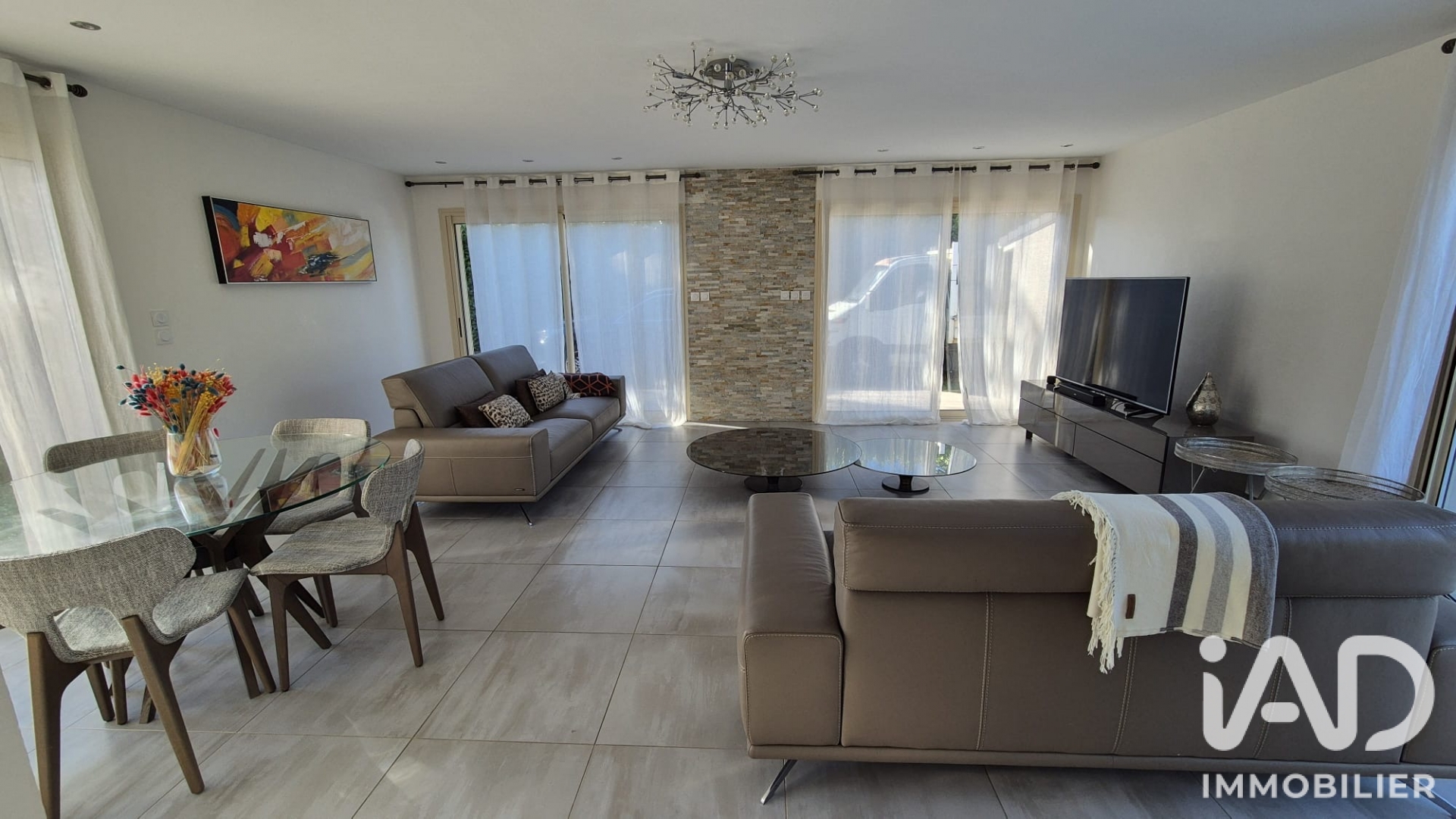Vente maison à Chabeuil (26120) : maison traditionnelle 8 pièces 250 m² - 2137427 — 8