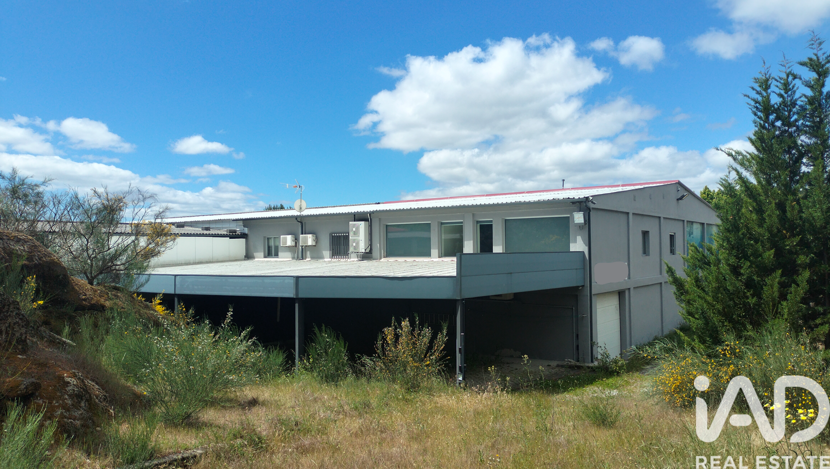 Armazém em Valpaços e Sanfins