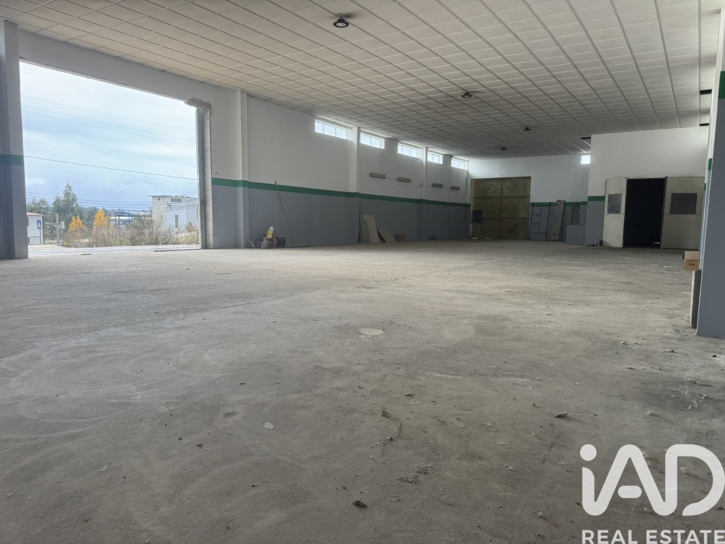Loja / Estabelecimento Comercial  em Madalena e Beselga