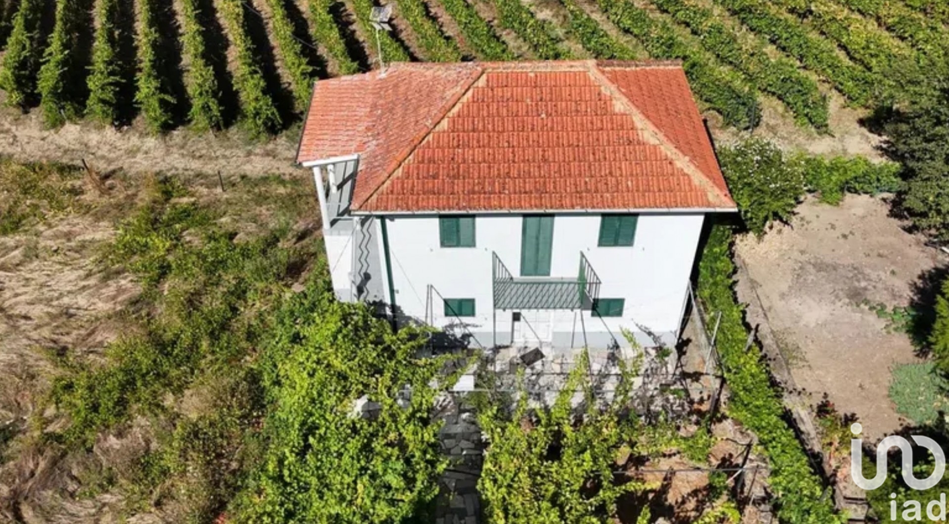 Moradia T4 à venda em Lobrigos (São Miguel e São João Baptista) e Sanhoane, Santa Marta de Penaguião — foto 2